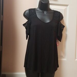 Xhilaration cold shoulder Top NWT